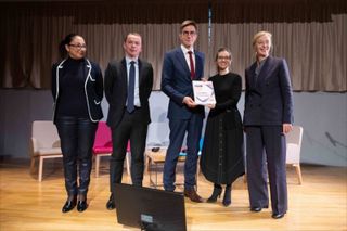 Remise du livre blanc du hcts aux ministres